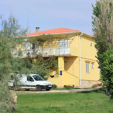 Dinjiska 9386a Povljana