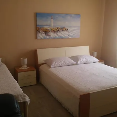 Dinjiska 9386a Povljana